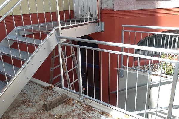 Brandschutz-Treppen und -Leitern