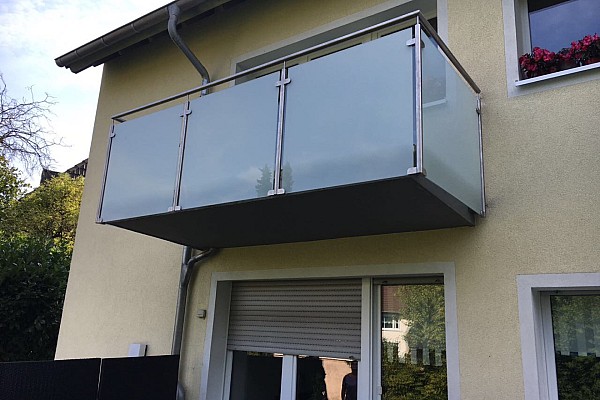 Geländer, Handläufe und Balkongeländer