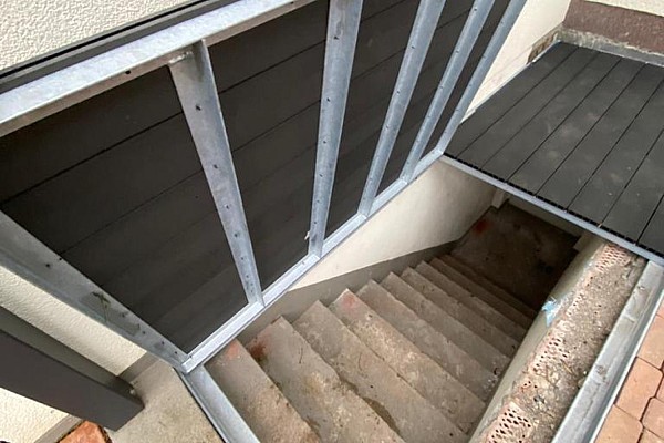 Zäune und Absperrungen